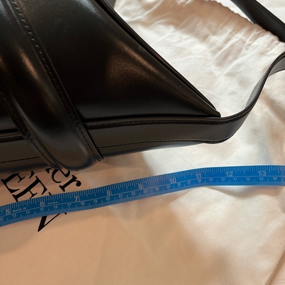 Alexander McQueen Black Shoulder Bag - Picture 10 of 12